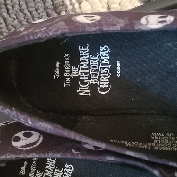 Disney Tim Burtons The Nightmare Before Christmas Womans Flats With Bow - Picture 2 of 5